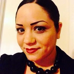 Meet your Posher, Elizabeth